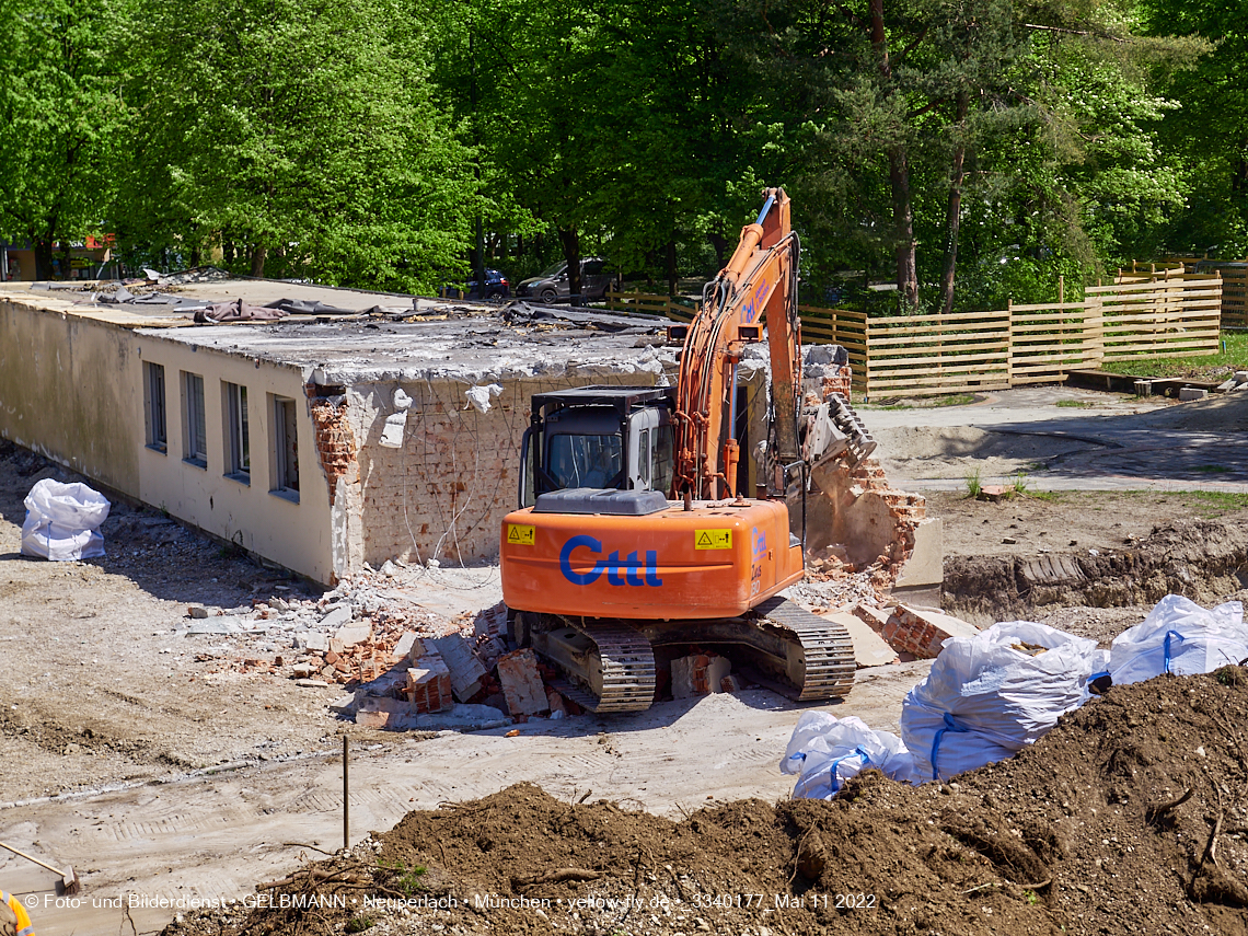 11.05.2022 - Baustelle am Haus für Kinder in Neuperlach